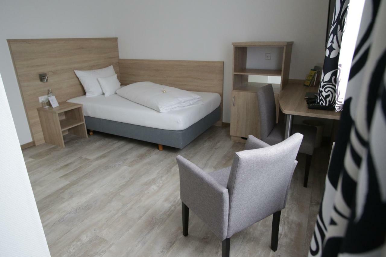 Hotel Baeren Gärtringen Dış mekan fotoğraf